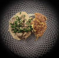 Zürcher Geschnetzeltes serviert